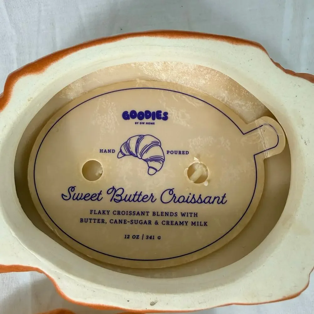Goodies By DW Home Hand Poured Candle Sweet Butter Croissant 12 oz
